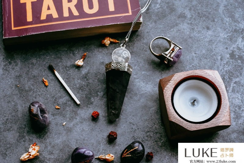 网上占卜塔罗牌准吗 微博上塔罗牌占卜准吗 塔罗占卜师luke